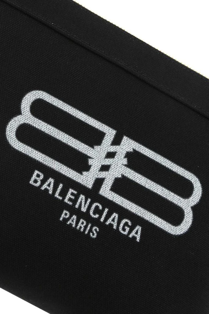 商品Balenciaga|Balenciaga Logo Printed Zipped Clutch Bag,价格¥2373,第4张图片详细描述