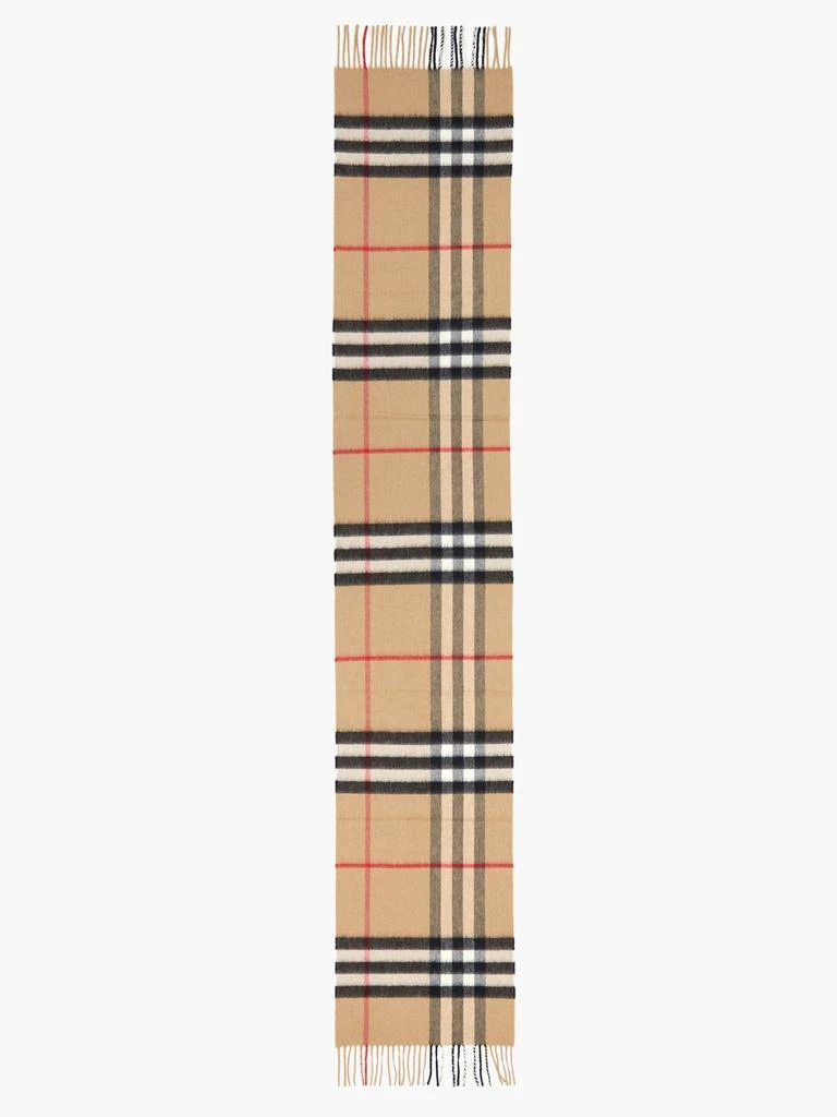 商品Burberry|Classic-check cashmere scarf,价格¥3573,第4张图片详细描述