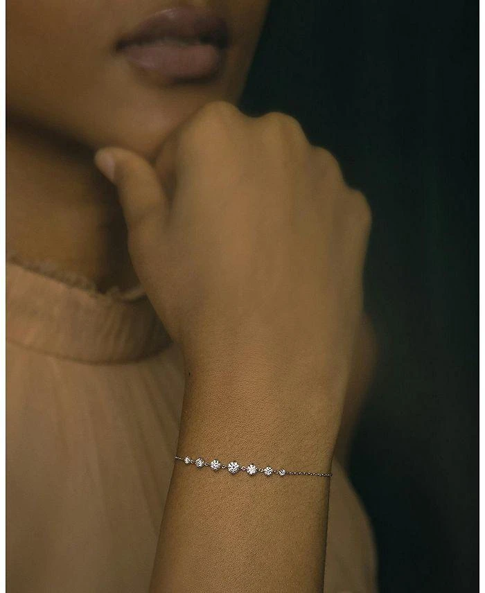 商品VRAI|Linked Lab-Grown Diamond Tennis Bracelet in 14K White Gold and Gold, .85ctw Round Brilliant Lab Grown Diamonds,价格¥7065,第2张图片详细描述