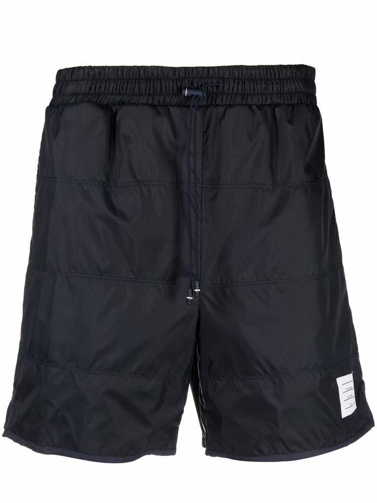 THOM BROWNE MEN TRACK SHORTS W/ JERSEY LINING IN QUILTED RIPSTOP商品第5张图片规格展示