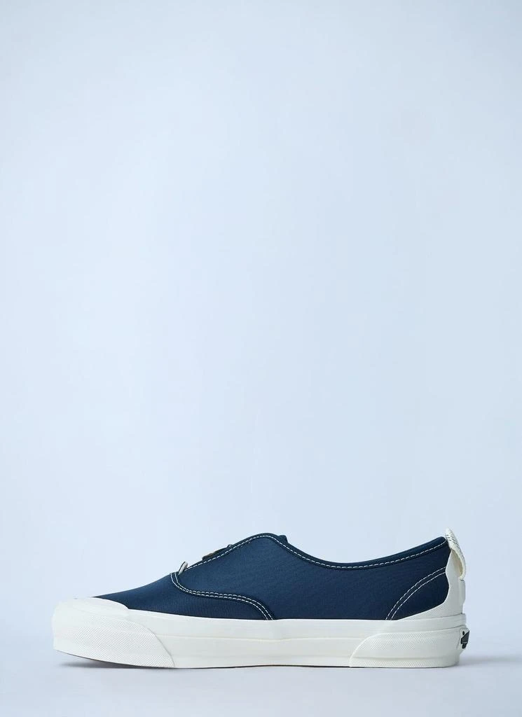 商品Vans|Vans Authentic Zip Canvas Sneakers,价格¥1041,第3张图片详细描述
