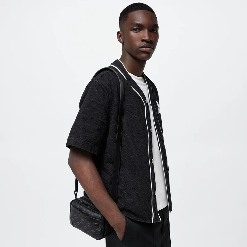 商品Louis Vuitton|LV/路易威登 男士黑色帆布单肩包,价格¥15554,第5张图片详细描述