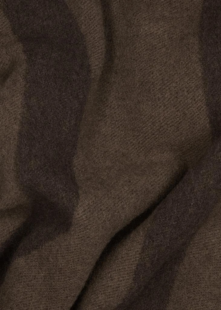 商品Totême|Brown logo-jacquard wool scarf,价格¥2450,第3张图片详细描述