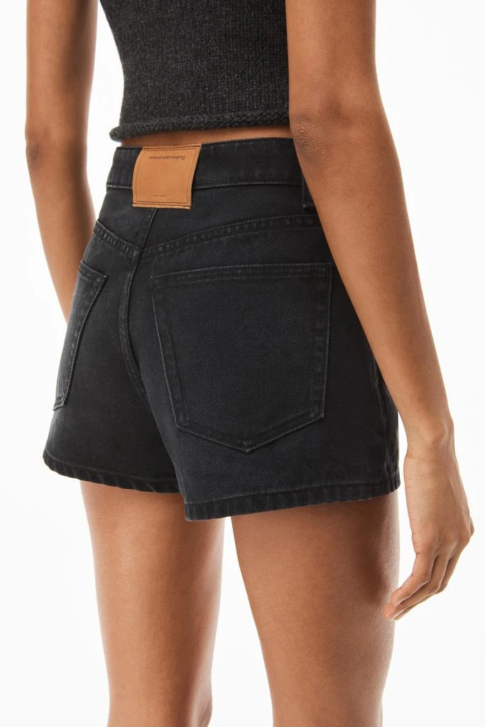 SHORTY HIGH-RISE SHORT IN DENIM 商品