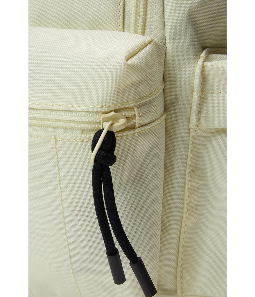 商品Lacoste|Multi-Compartment Backpack,价格¥962,第6张图片详细描述