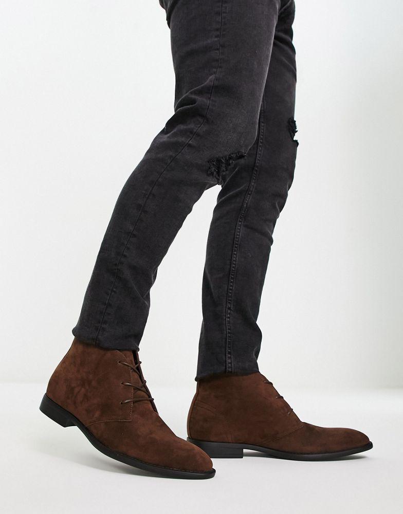 ASOS DESIGN chukka boots in brown faux suede商品第4张图片规格展示
