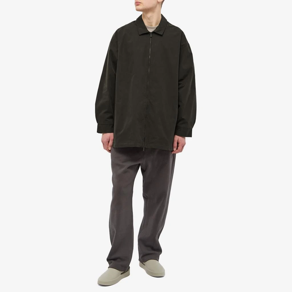 商品Essentials|Fear of God Essentials Woven Twill Barn Jacket - Off-Black,价格¥1041,第4张图片详细描述