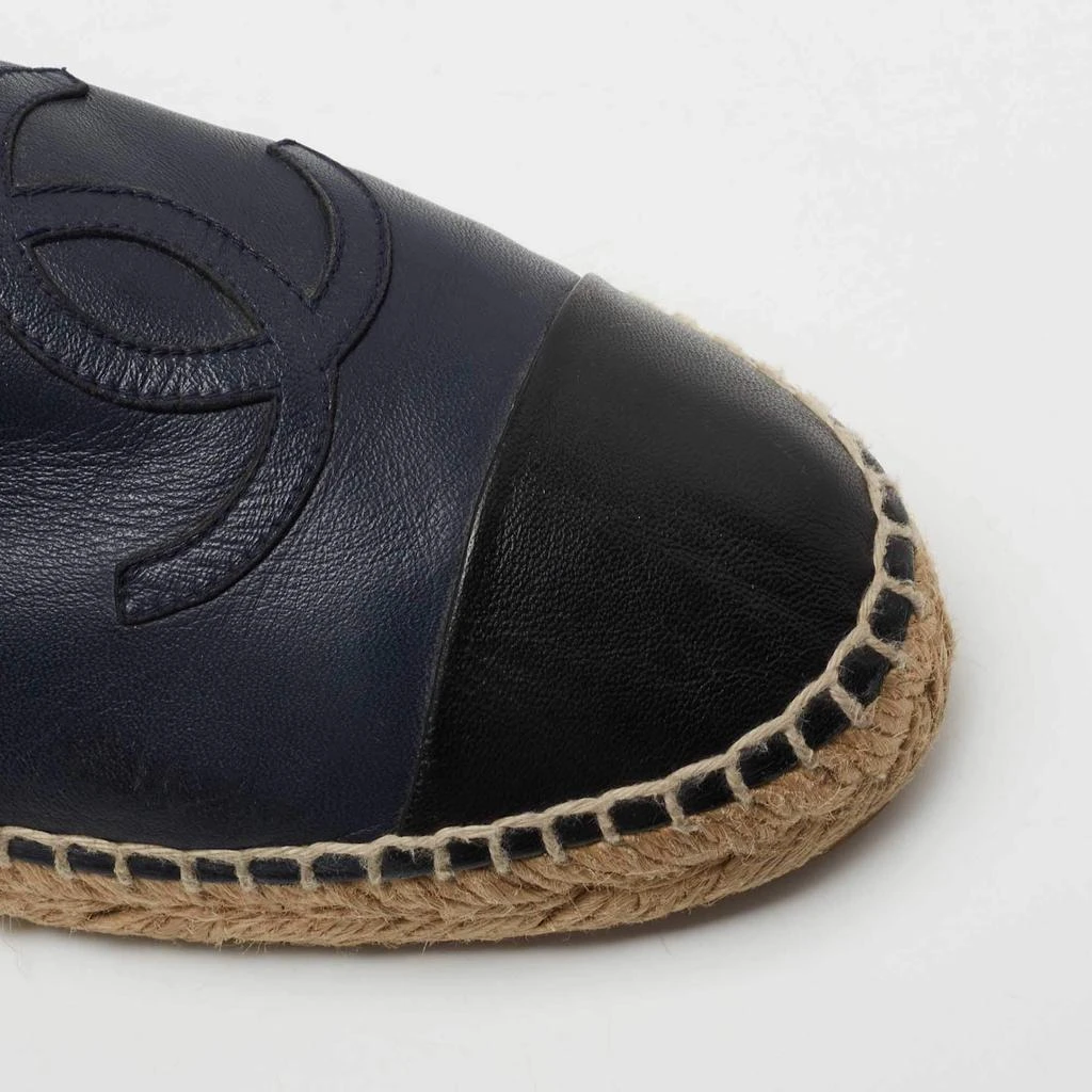 Chanel Navy Blue/Black Leather Cap Toe CC Espadrille Flats Size 38 商品