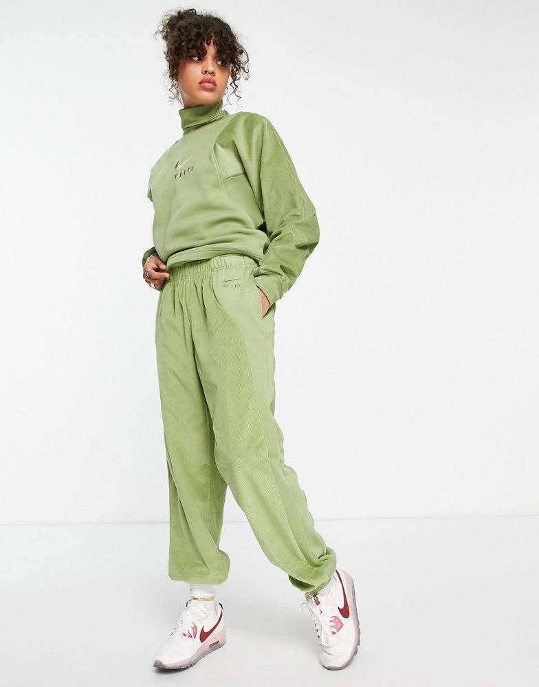 商品NIKE|Nike Air cord joggers in alligator green,价格¥307,第4张图片详细描述