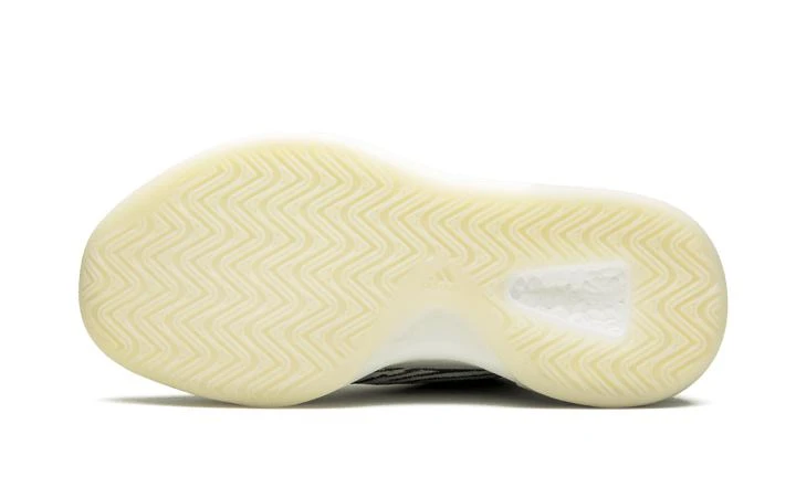 Adidas Yeezy QNTM 商品
