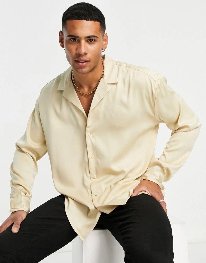 商品New Look|New Look oversized long sleeve satin shirt in champagne,价格¥171,第1张图片