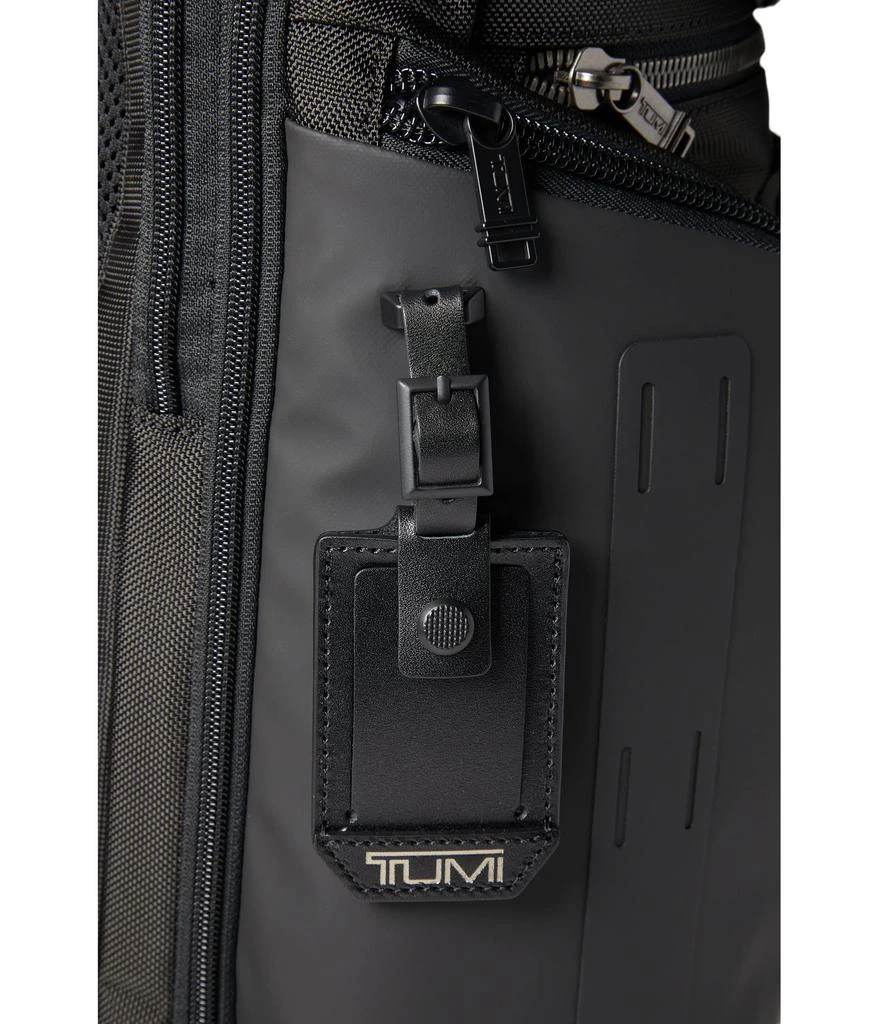 商品Tumi|Logistics Backpack,价格¥3140,第4张图片详细描述