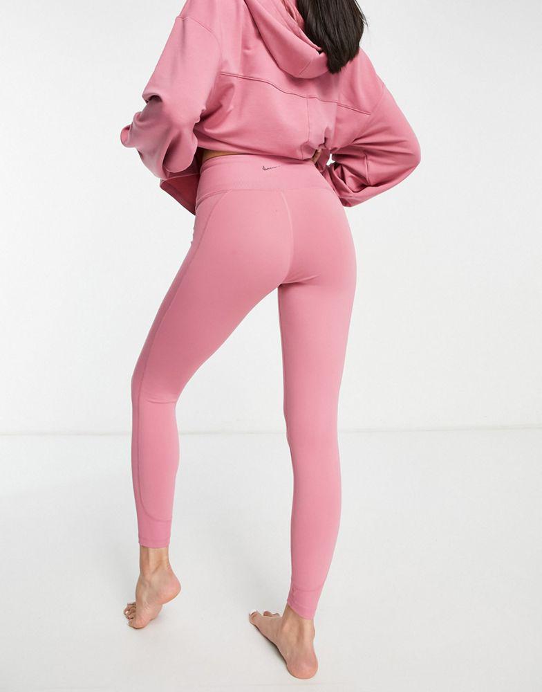 Nike Yoga Dri-FIT high rise 7/8 panel leggings in pink商品第4张图片规格展示