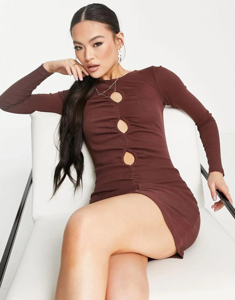 商品AsYou|ASYOU cut out long sleeve mini dress in chocolate,价格¥112,第1张图片