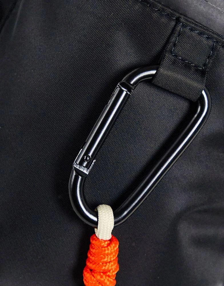 商品Topshop|Topshop oversize bungee detail backpack bag,价格¥224,第2张图片详细描述