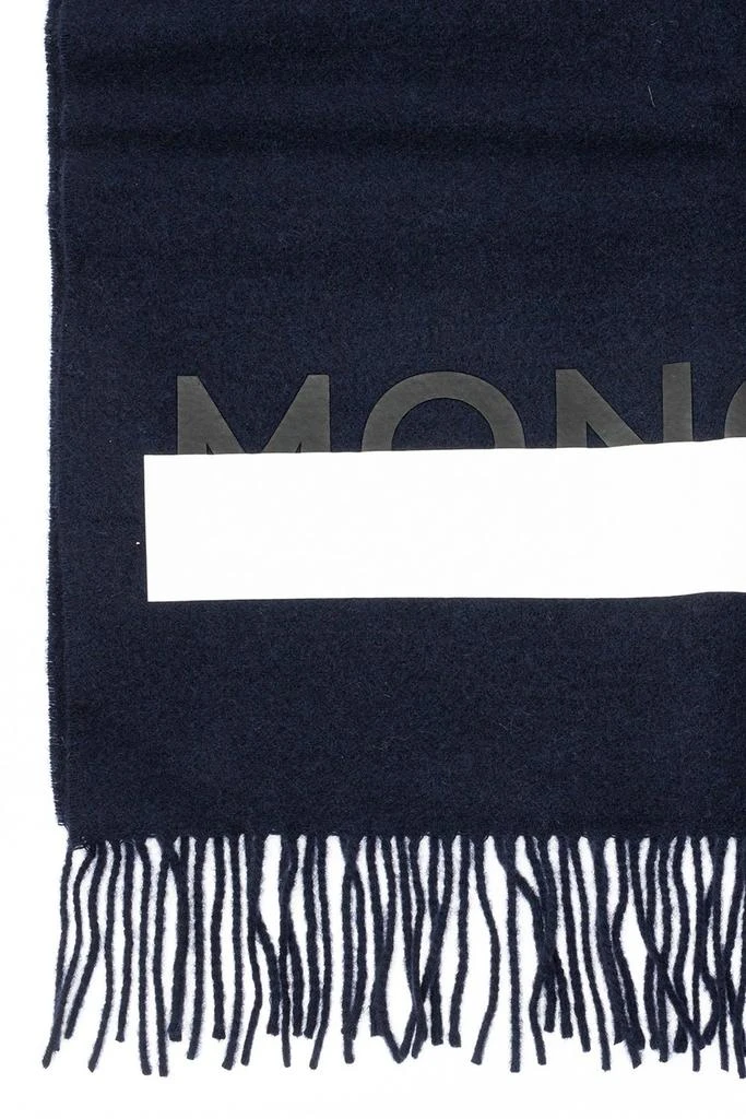 商品Moncler|Moncler Logo Printed Fringed Edge Scarf,价格¥1965,第2张图片详细描述