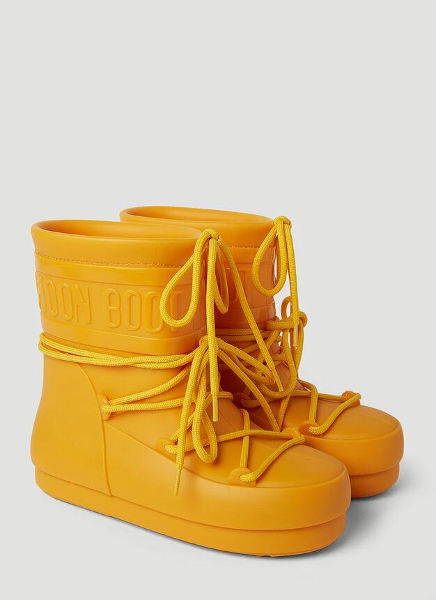 商品Moon Boot|Icon Low Rubber Rain Boots in Yellow,价格¥1512,第2张图片详细描述