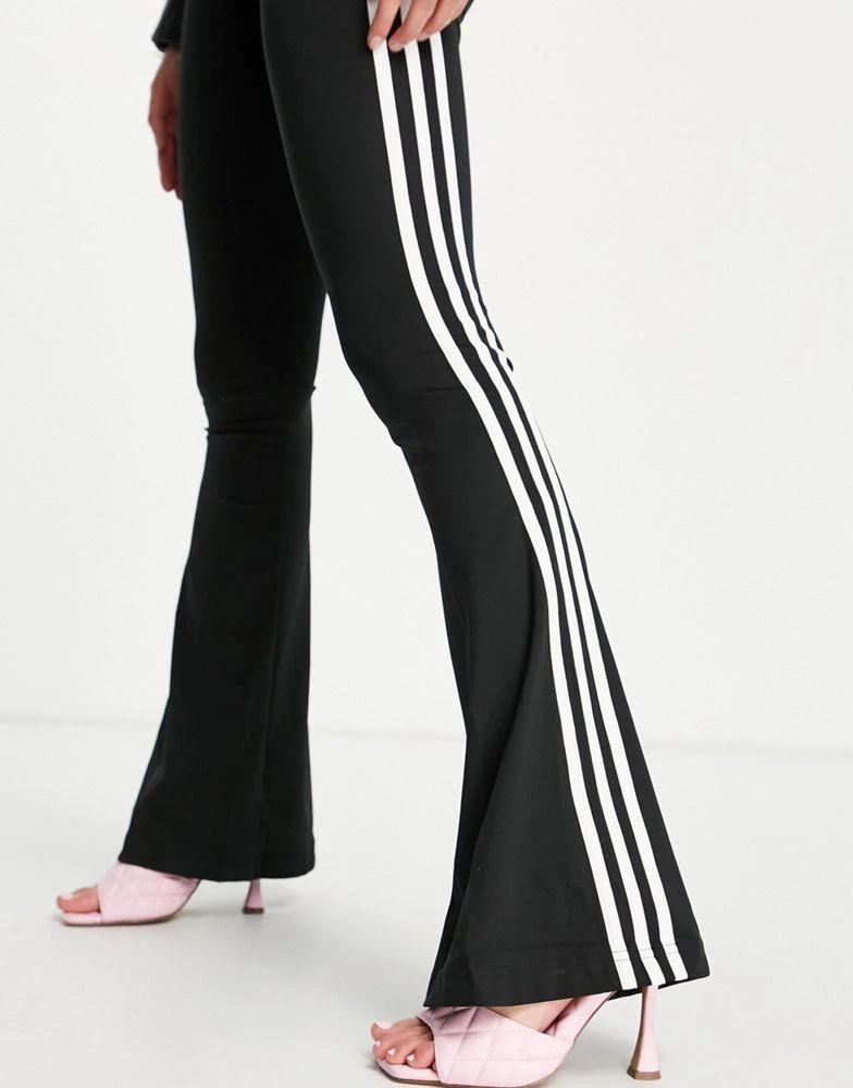 商品Adidas|adidas Originals three stripe flared track pant in black,价格¥256,第3张图片详细描述