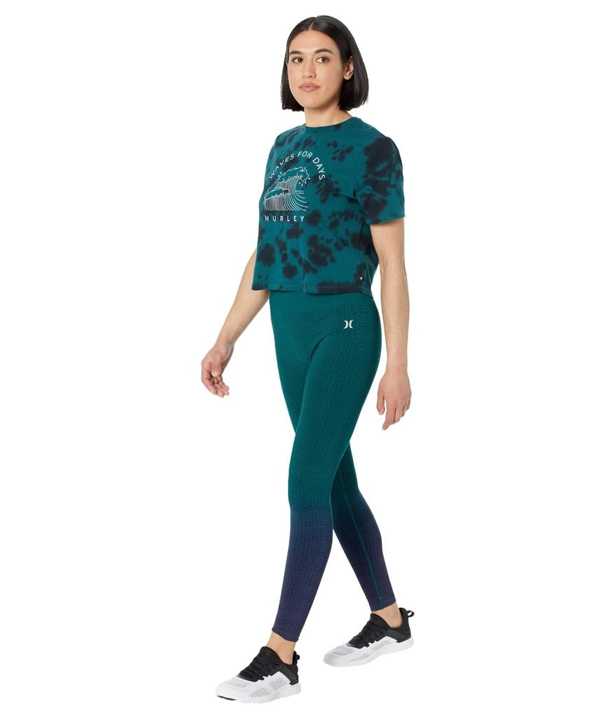 商品Hurley|Crown Tie-Dye Cropped Tee,价格¥159,第4张图片详细描述