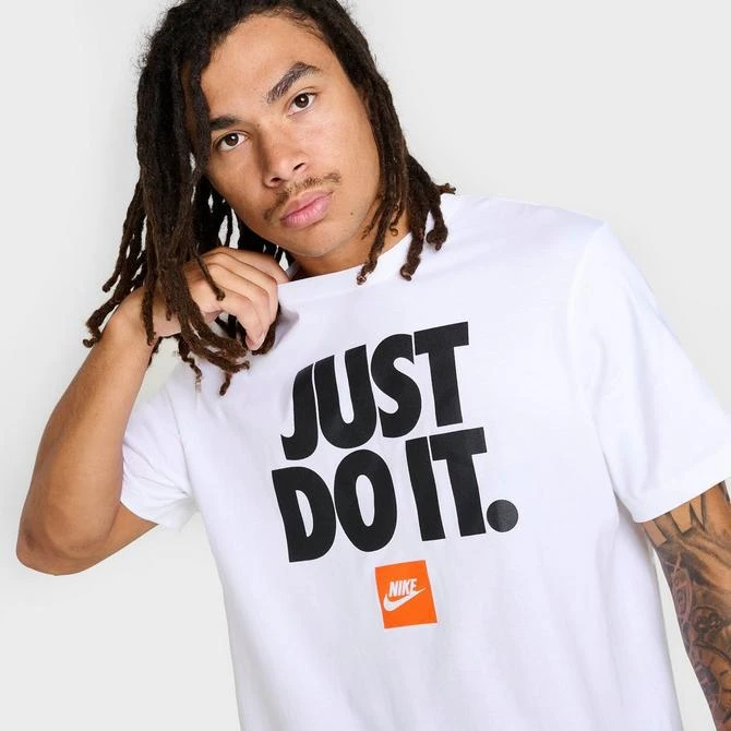 Men's Nike Sportswear Classic Just Do It Graphic T-Shirt 商品