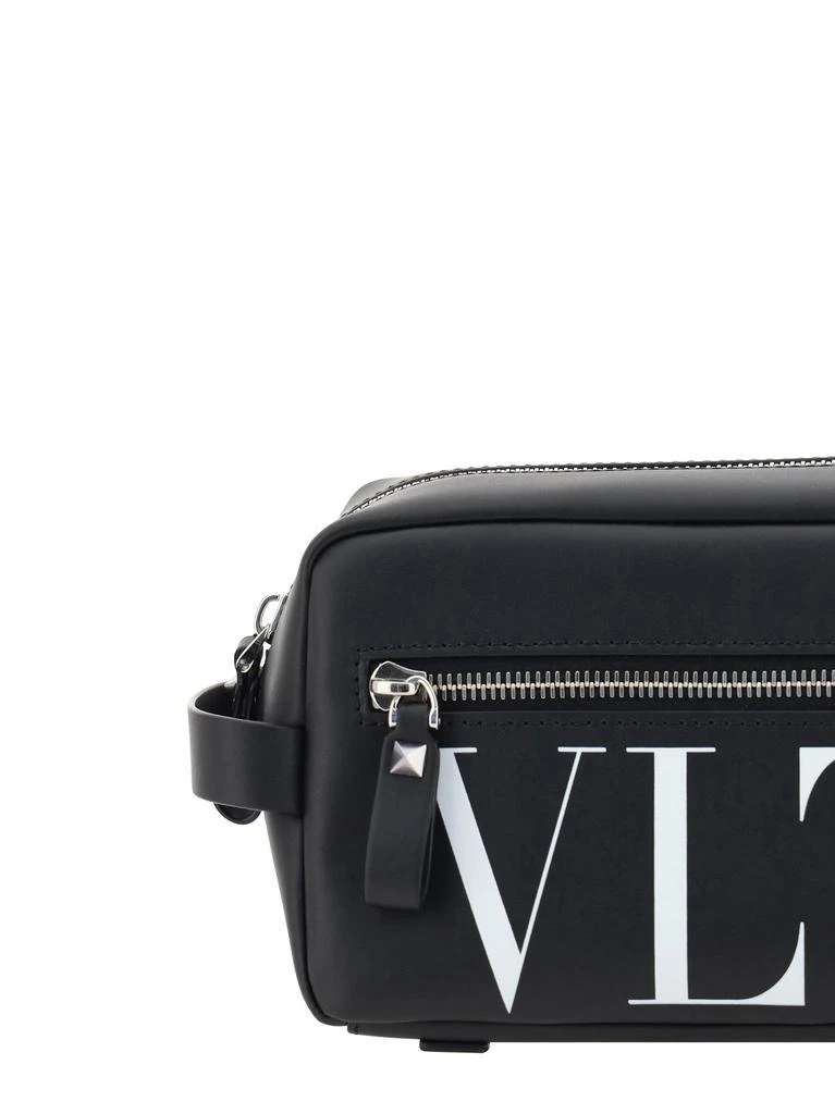 商品Valentino|Valentino	VLTN Logo Printed Zip-Up Wash Bag,价格¥3808,第4张图片详细描述