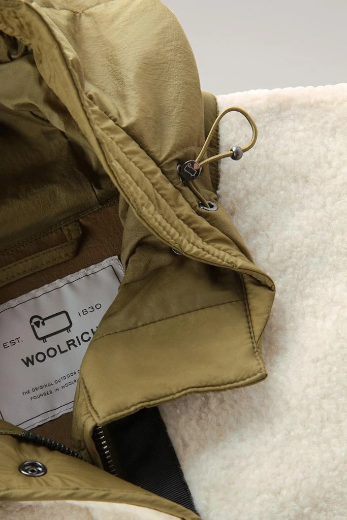 商品Woolrich|Alba Parka in Crinkle Nylon and Sherpa,价格¥2027,第3张图片详细描述