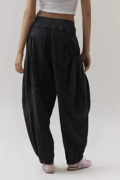 商品BDG|BDG Em Linen Balloon Pant,价格¥598,第5张图片详细描述