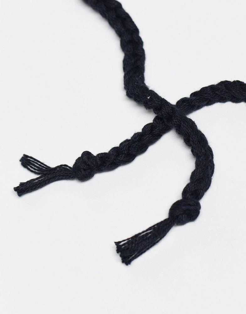 商品COLLUSION|COLLUSION crochet festival skull cap with tie detail in black,价格¥146,第3张图片详细描述
