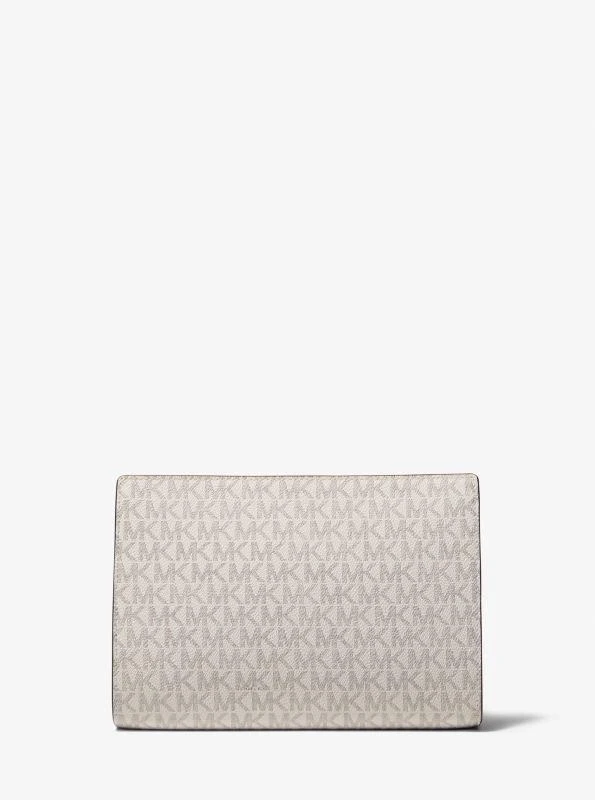 商品Michael Kors|Medium Logo Stripe Zip Pouch,价格¥354,第3张图片详细描述