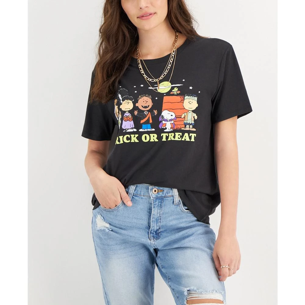 商品Love Tribe|Juniors' Trick Or Treat Graphic T-Shirt,价格¥31,第1张图片