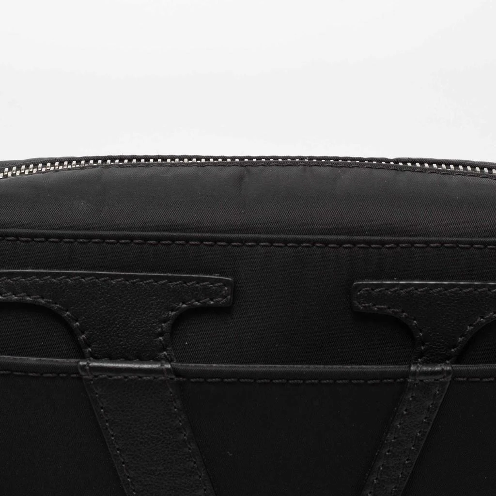 商品[二手商品] Valentino|Valentino Black Nylon and Leather VLogo Belt Bag,价格¥5178,第5张图片详细描述