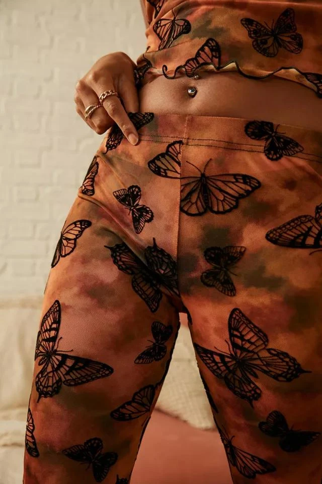 商品Urban Outfitters|UO Georgia Mesh Flare Butterfly Pant,价格¥368,第4张图片详细描述