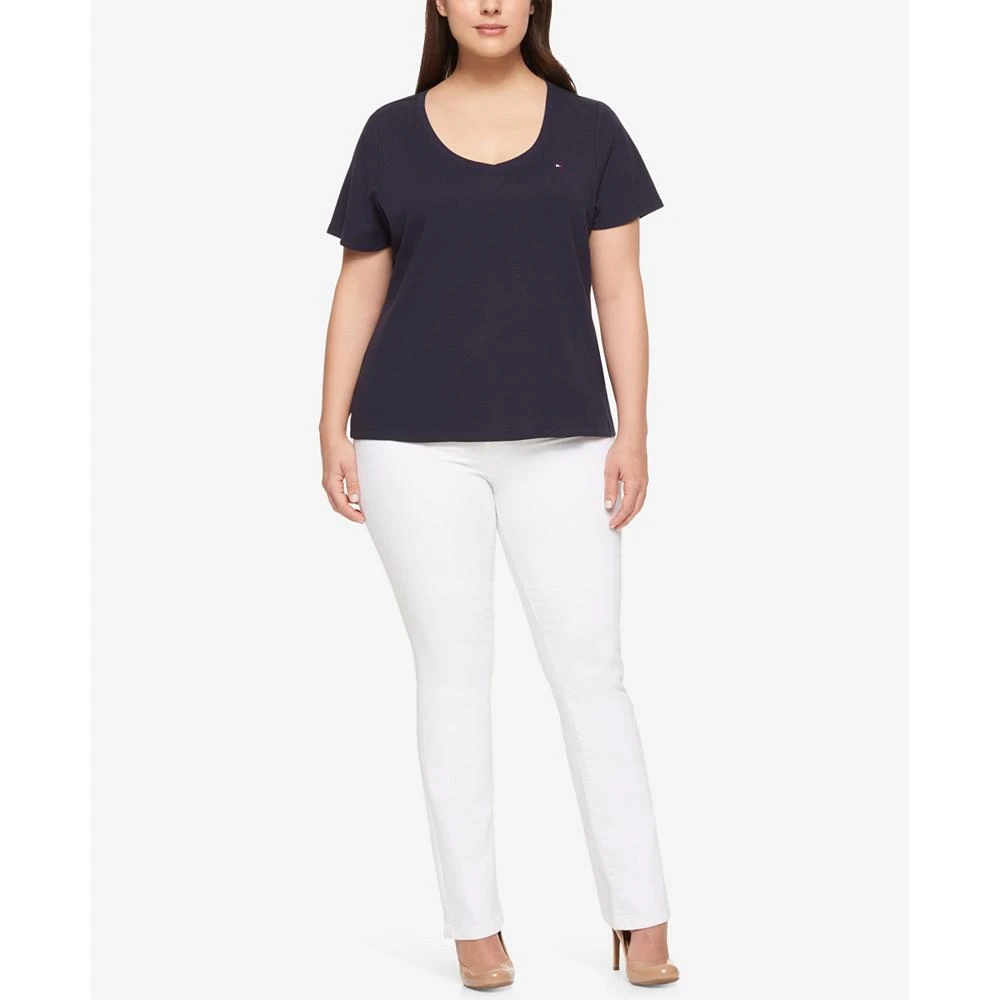 商品Tommy Hilfiger|Plus Size Cotton V-Neck T-Shirt,价格¥109,第3张图片详细描述