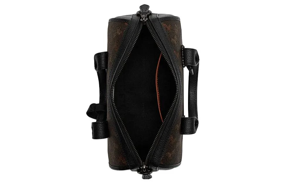 商品[国内直发] Coach|蔻驰 Gotham 24 经典老花铭牌五金扣 PVC配牛皮革 波士顿包手提单肩斜挎旅行包 中号 男女同款情侣款 巧克力色,价格¥2624,第3张图片详细描述