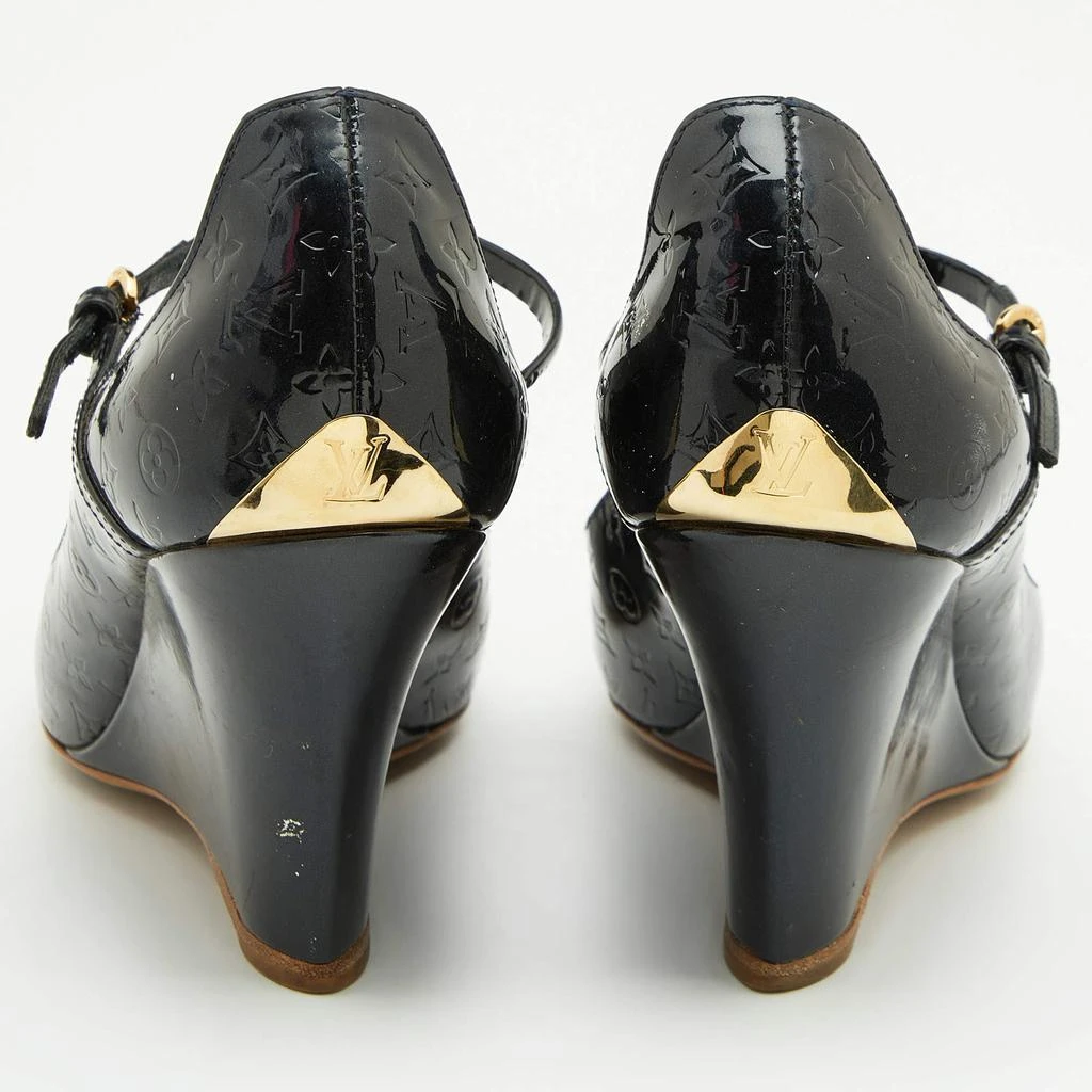 商品[二手商品] Louis Vuitton|Louis Vuitton Navy Blue Monogram Patent Leather Peep Toe Ankle Strap Wedge Pumps Size 38.5,价格¥2669,第5张图片详细描述