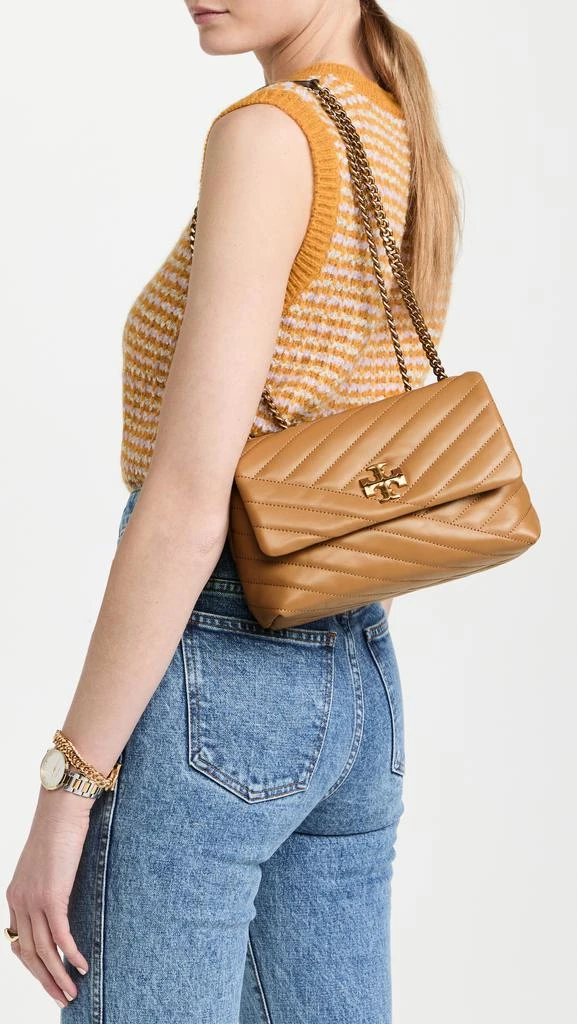 商品Tory Burch|Tory Burch 汤丽柏琦 Kira V 字形小号多种背法单肩包,价格¥1618,第3张图片详细描述