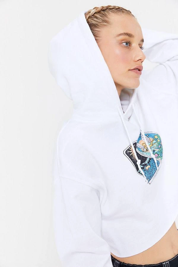 商品Urban Outfitters|Tarot Card Cropped Hoodie Sweatshirt,价格¥227,第2张图片详细描述