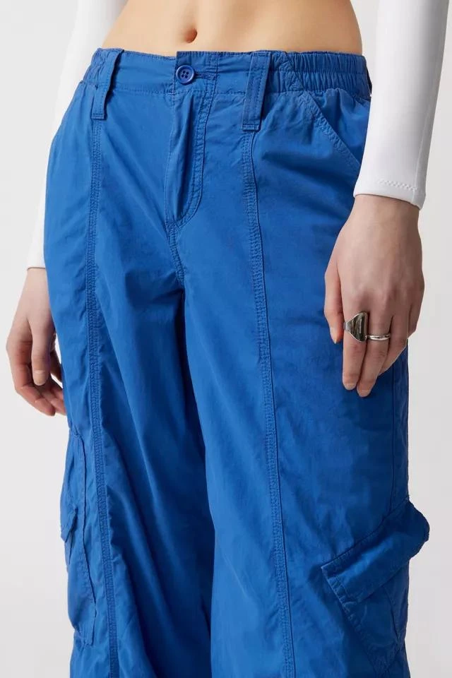商品Urban Outfitters|BDG Y2K Low Rise Cargo Pant,价格¥74,第4张图片详细描述
