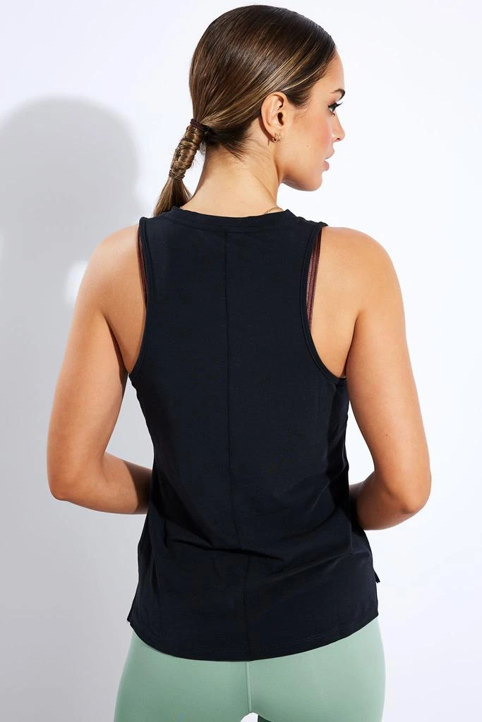 商品NIKE|Dri-FIT One Luxe Tank - Black/Reflective Silver,价格¥423,第3张图片详细描述