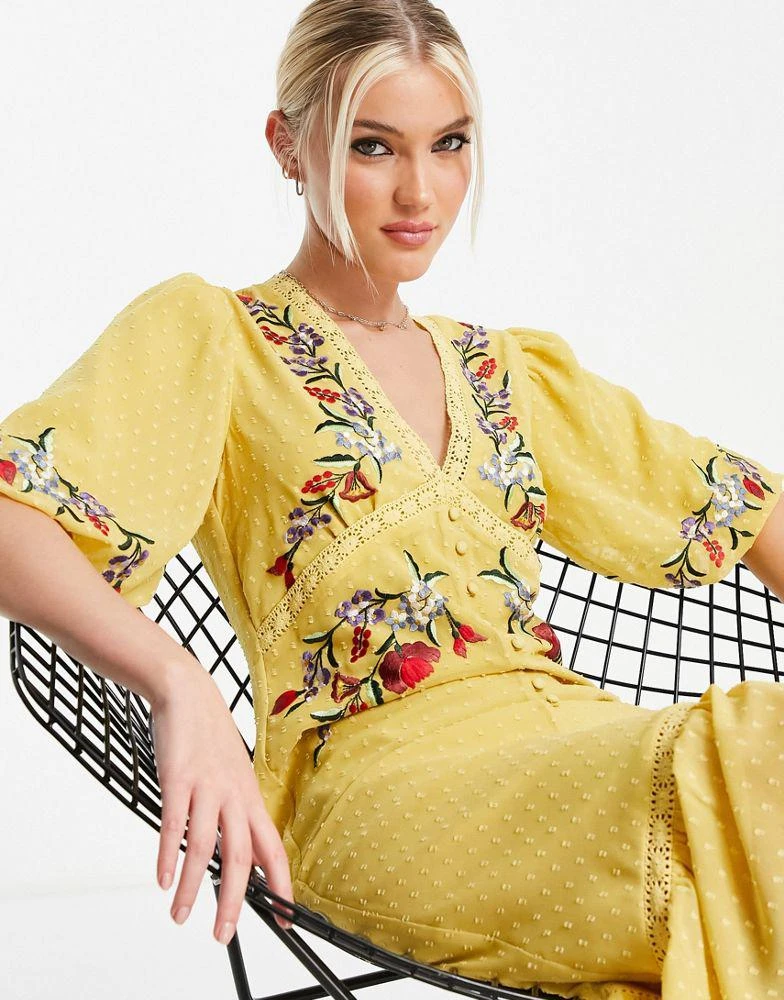商品Hope & Ivy|Hope & Ivy Juliana embroidered midi dress in yellow,价格¥824,第3张图片详细描述