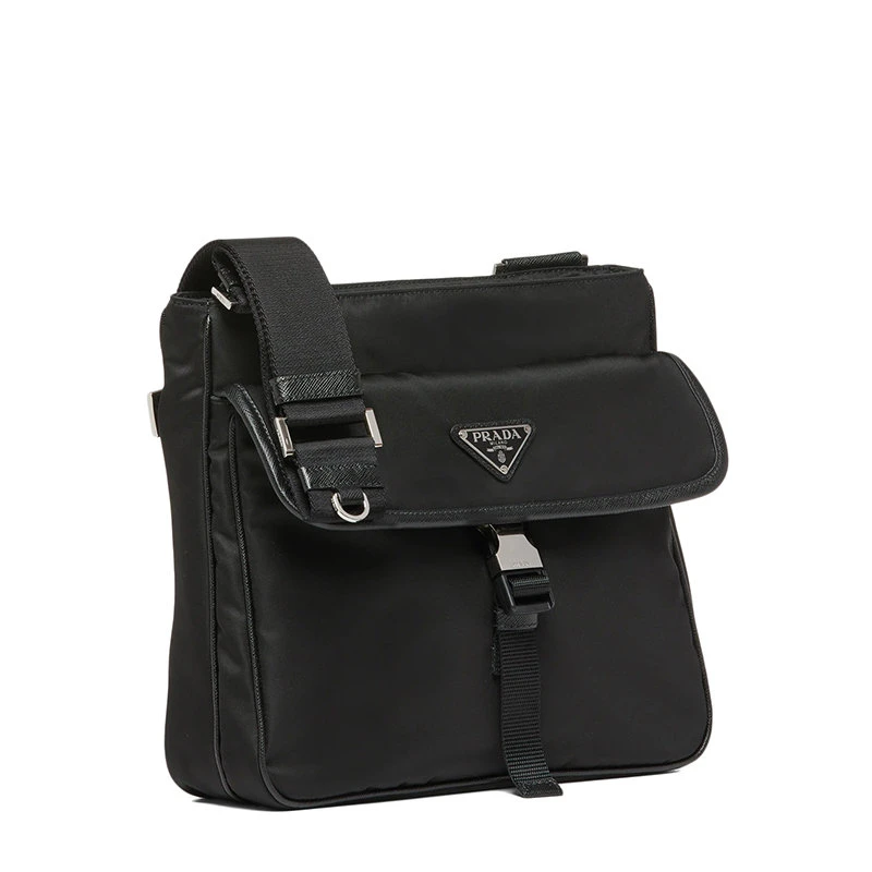 商品Prada|【预售3-7天】PRADA/普拉达 21年秋冬 男士黑色再生尼龙Saffiano 皮革可调式编织尼龙带和皮革肩带链式口袋斜跨单肩包2VH119_2DMH_F0002_V_OOO,价格¥11400,��第4张图片详细描述
