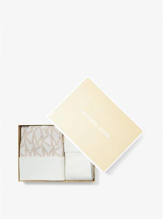 商品Michael Kors|Logo Jacquard Scarf, Beanie and Gloves Gift Set,价格¥1179,第5张图片详细描述