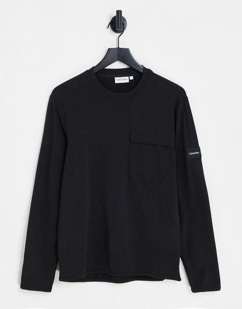 商品Calvin Klein|Calvin Klein long sleeve t-shirt with pocket in black,价格¥253,第1张图片