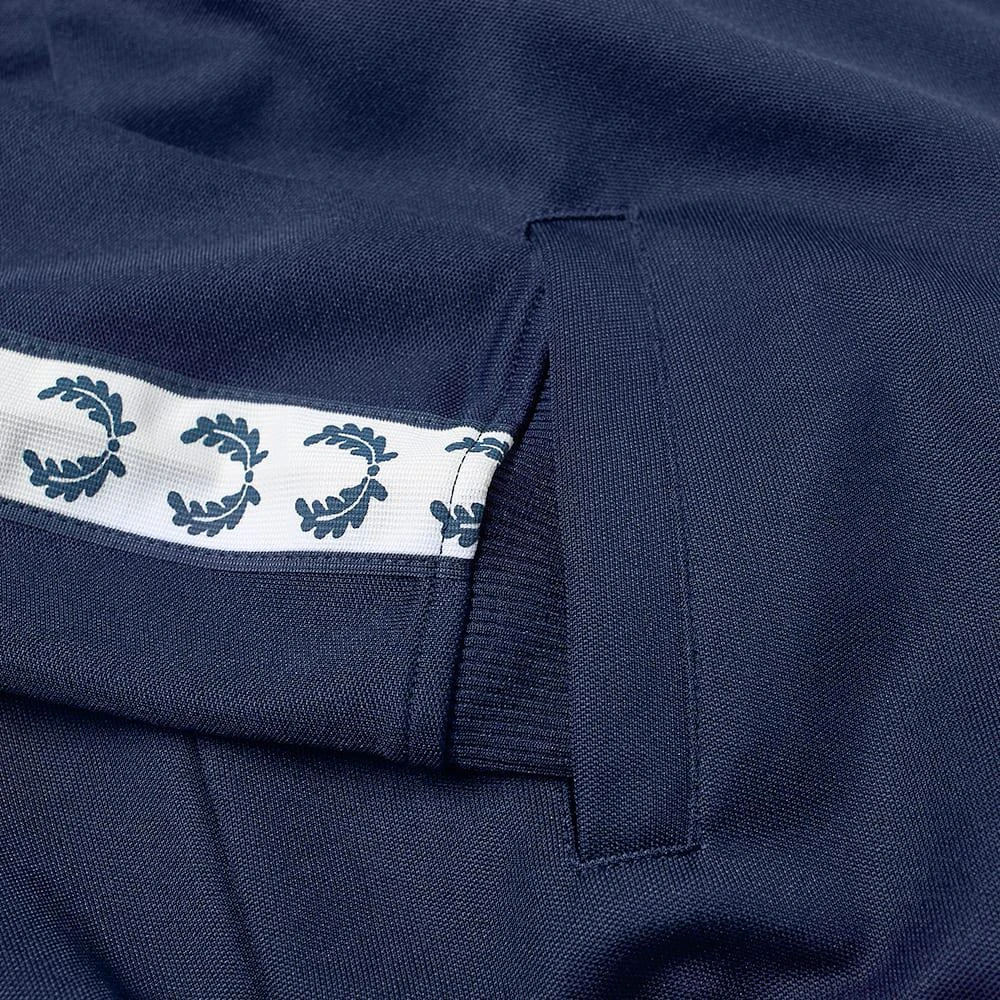 商品Fred Perry|Fred Perry Taped Track Jacket,价格¥629,第3张图片详细描述