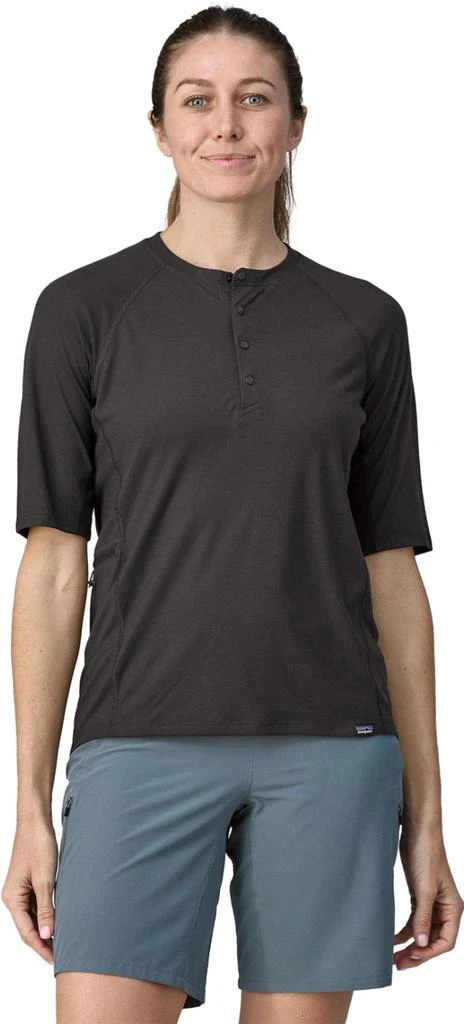 商品Patagonia|Capilene Cool Trail Bike Henley - Women's,价格¥296,第3张图片详细描述