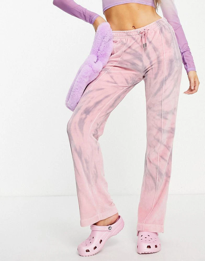 商品Juicy Couture|Juicy Couture co-ord velour trousers in acid wash pink,价格¥443,第3张图片详细描述