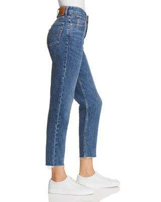 商品Levi's|Cropped Mom Jeans in Moms The Word,价格¥437,第3张图片详细描述