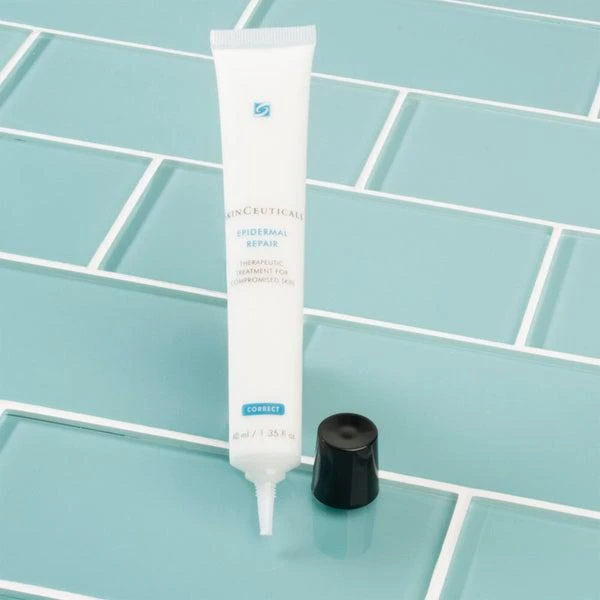 商品SkinCeuticals|高效表皮修复舒缓霜,价格¥731,第3张图片详细描述