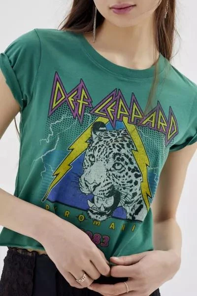 商品Urban Outfitters|Def Leppard Rock Of Ages Baby Tee,价格¥225,第1张图片