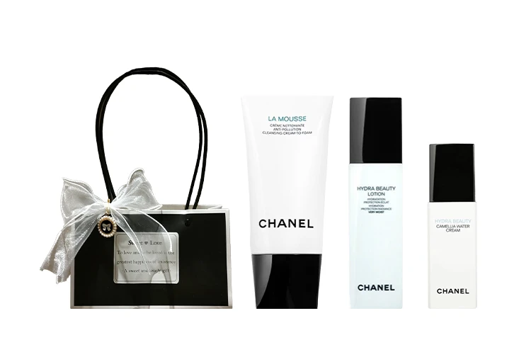 商品[国内直发] Chanel|香奈儿 山茶花 润泽护肤套装 保湿滋润修护补水 二件套/三件套/四件套,价格¥1313,第3张图片详细描述